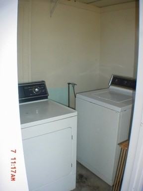 5103 Emerald St - Photo 3 of 6