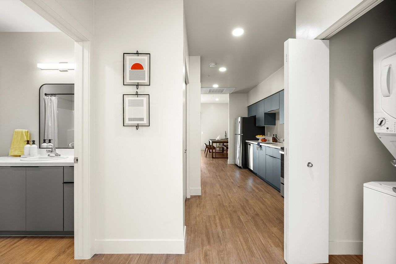 2nd Ave Commons - Photo 4 of 38