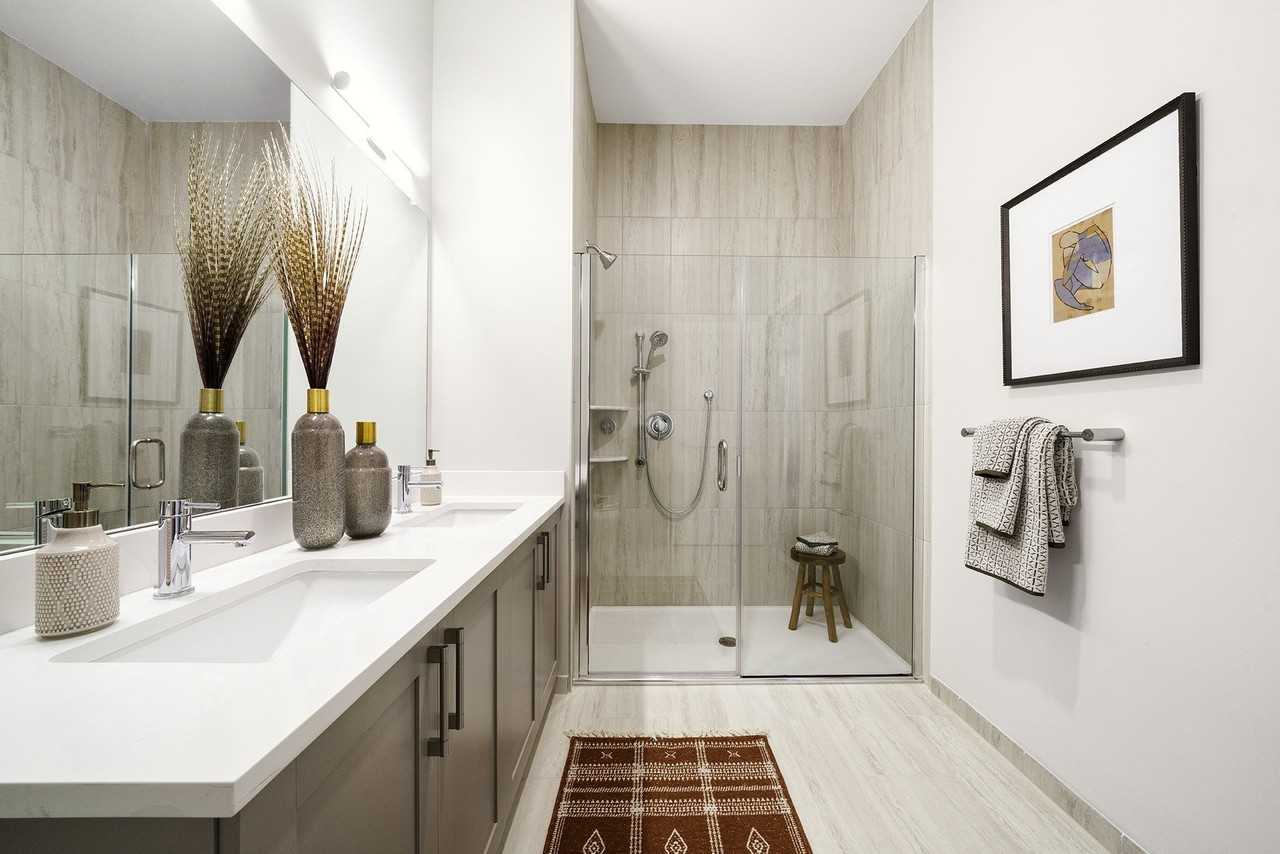 The Ivy - Photo 4 of 48