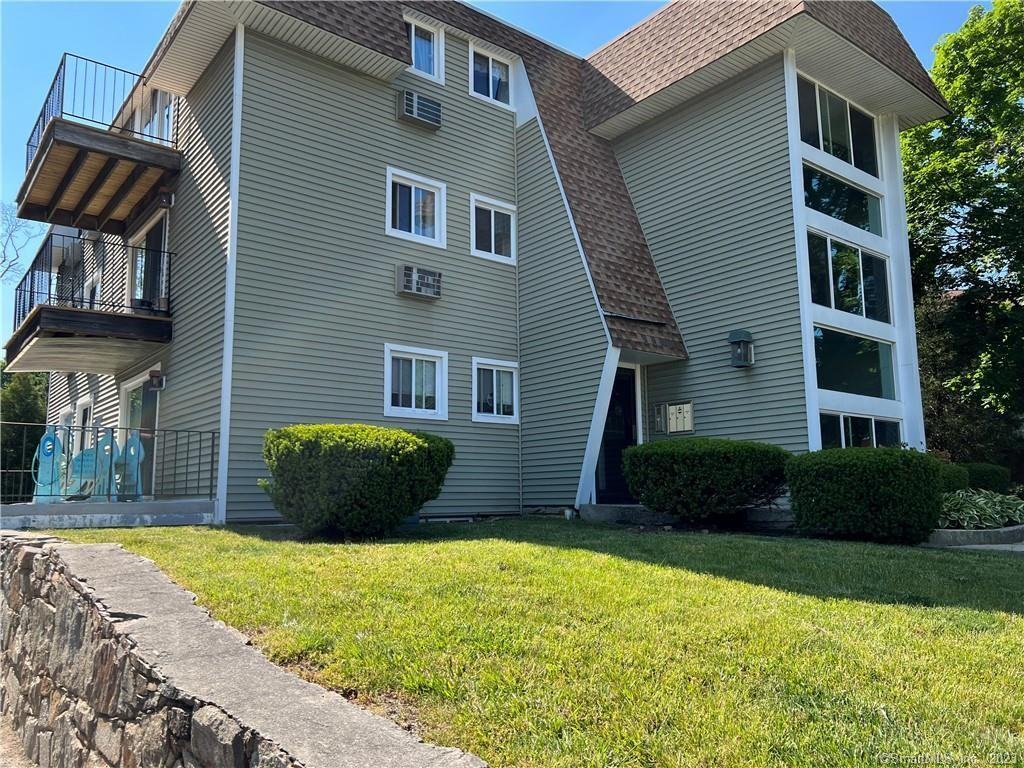 1166 Hope Unit# 4 ##4 - Photo 2 of 32