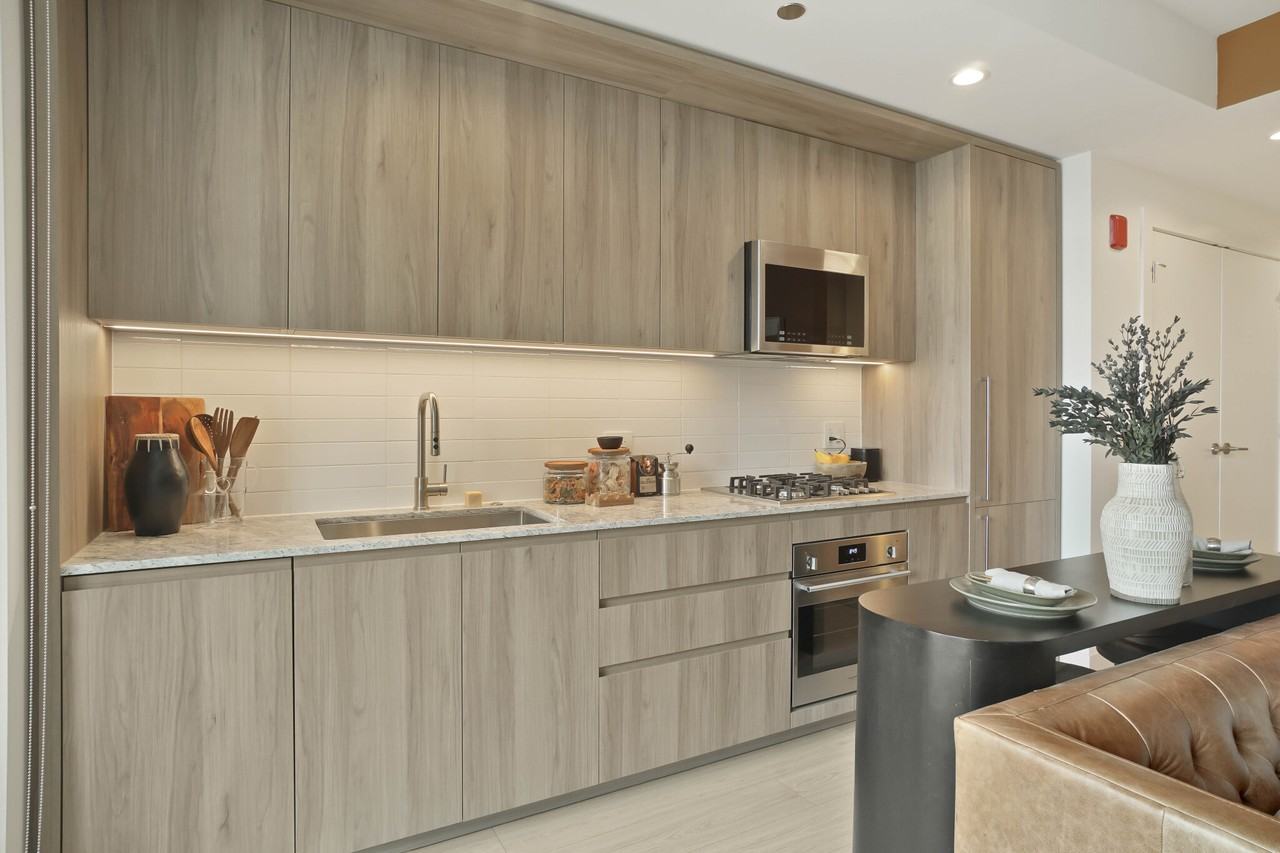 354 N Union Ave - Photo 5 of 18