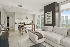 featured image of 354 N Union Ave #3-3PH