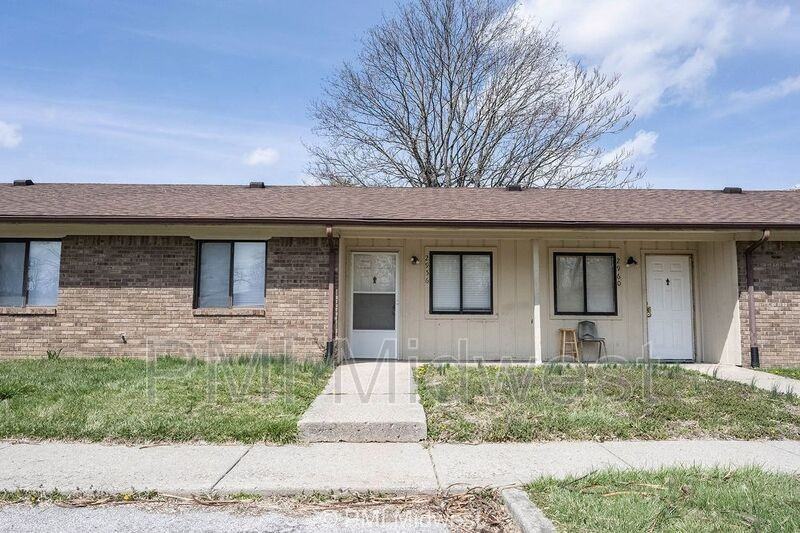2969 Oxford Ln - Photo 2 of 21
