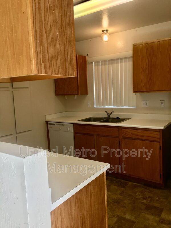 1048 N Old Chisholm Trl #A - Photo 3 of 20