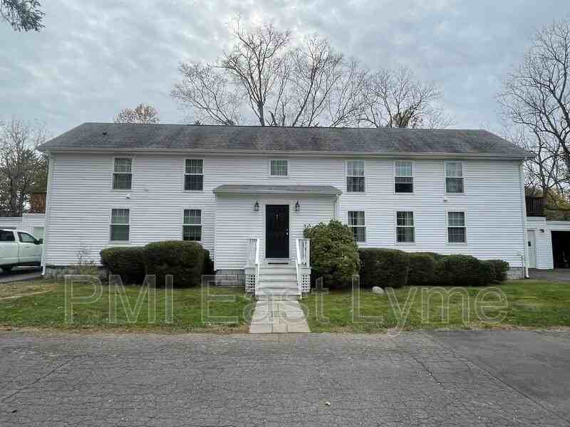 7 Lyme St #1C - Photo 3 of 30