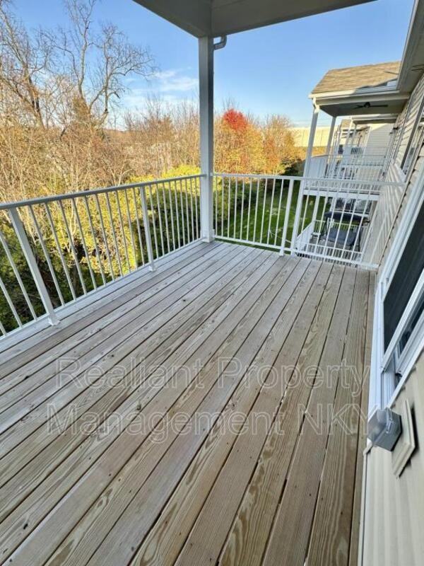 636 Morven Park Dr - Photo 2 of 28