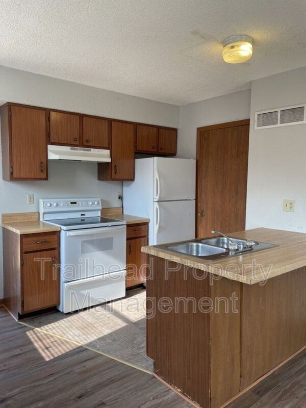 8704 Nw 82nd Ter #B - Photo 3 of 14