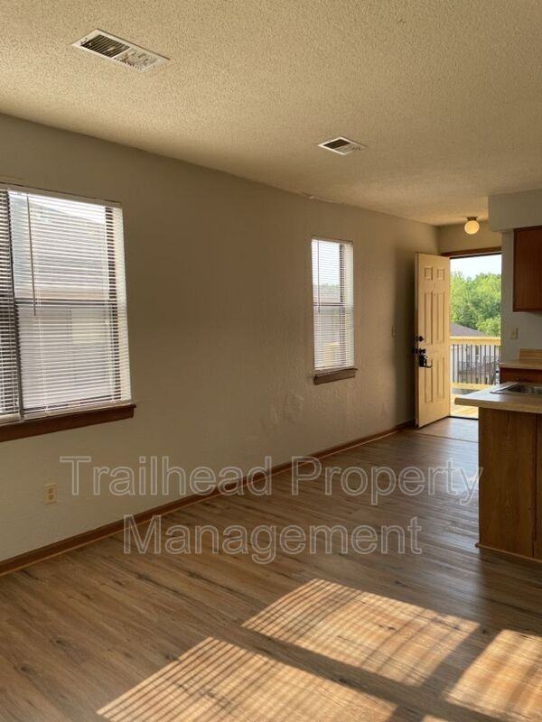 8704 Nw 82nd Ter #B - Photo 6 of 14