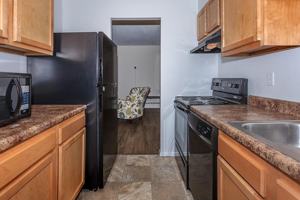 featured image of 700 Warren Rd