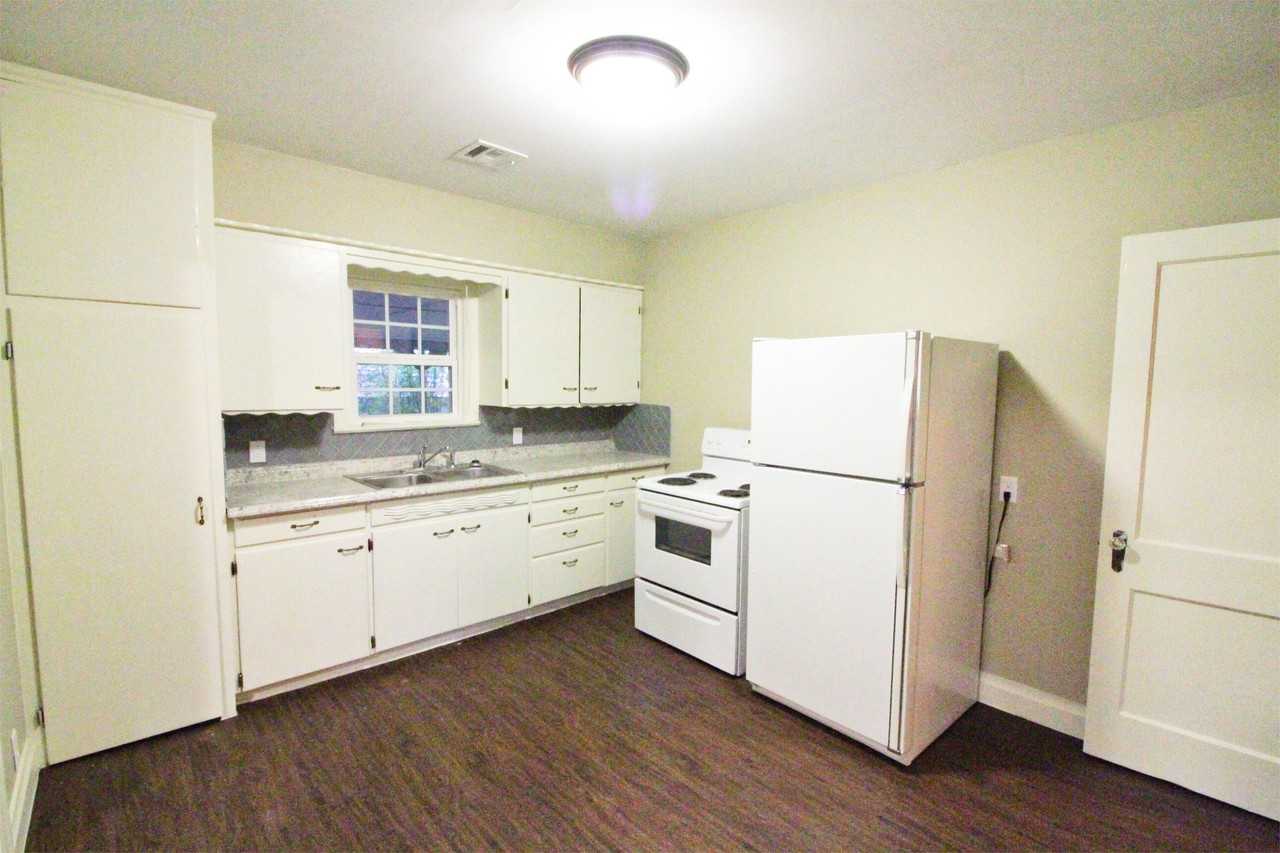 1453 N 35th St #1 - Photo 7 of 16