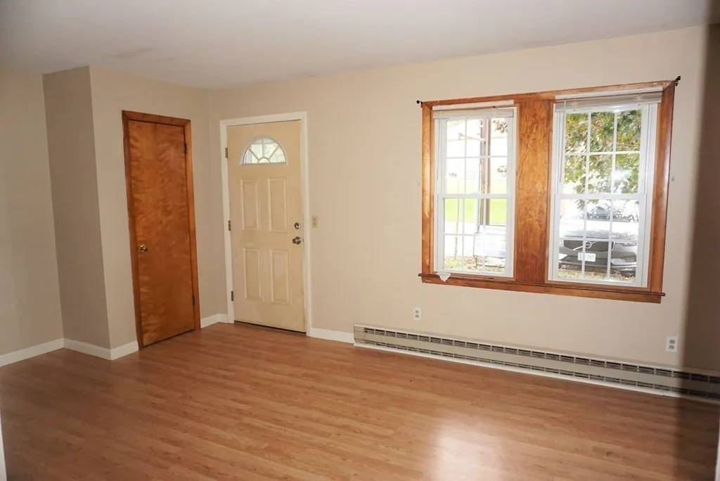 5 Fairview Park Rd #3 - Photo 3 of 12