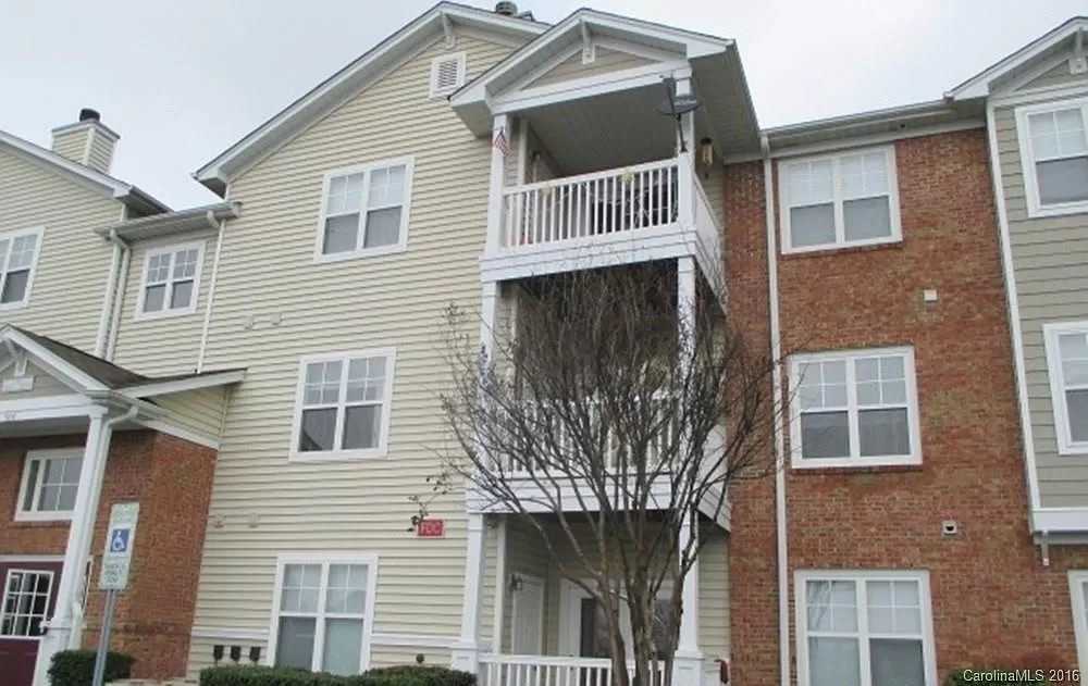 9873 Hyde Glen Ct - Photo 2 of 7