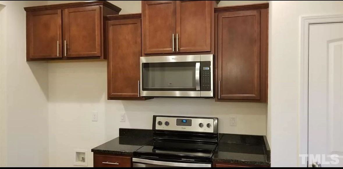 189 Wethergate Dr #1 - Photo 5 of 8
