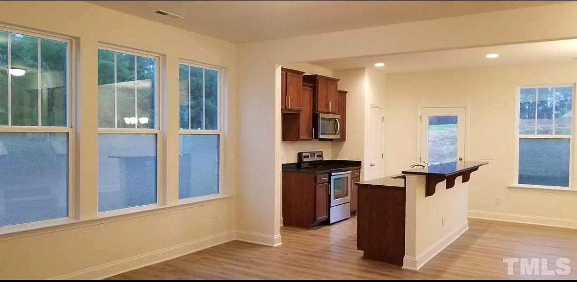 189 Wethergate Dr #1 - Photo 6 of 8