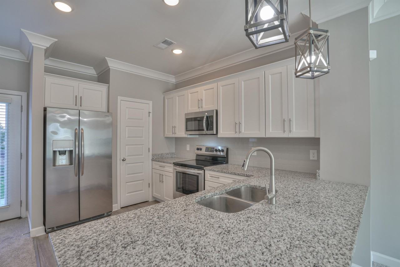 212 Mansfield Dr #1 - Photo 7 of 12