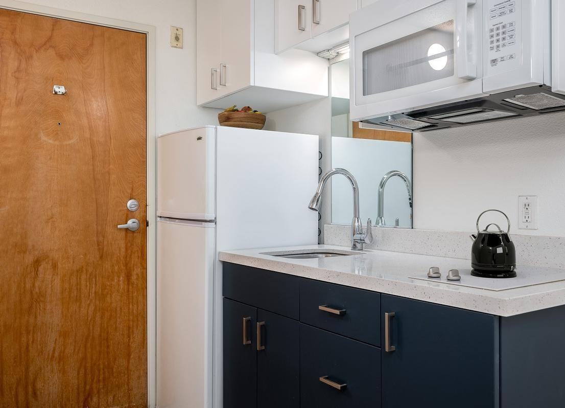 523 Sw 13th Ave - Photo 4 of 21