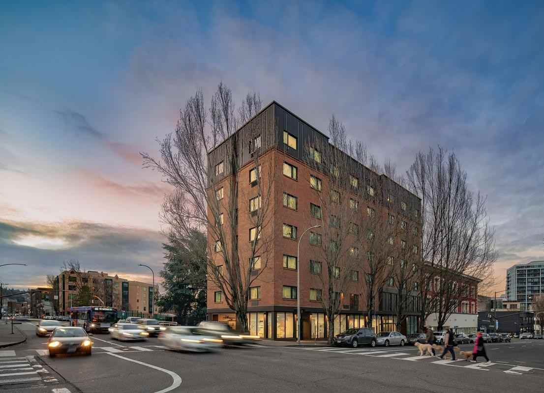 523 Sw 13th Ave - Photo 2 of 21