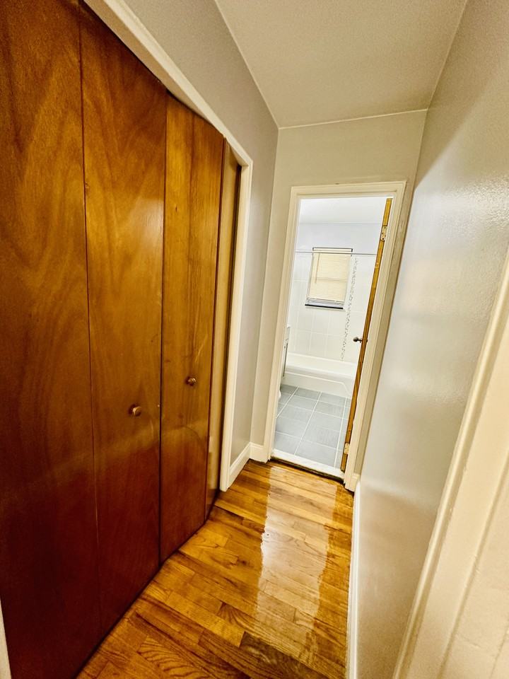 415 Jefferson Avenue #C2 - Photo 5 of 13