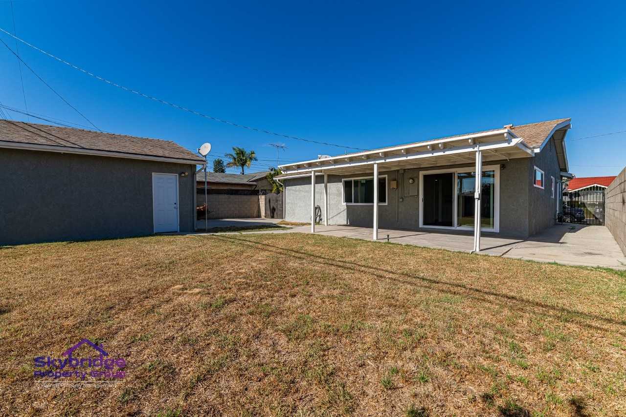 15820 Marlinton Dr - Photo 3 of 15