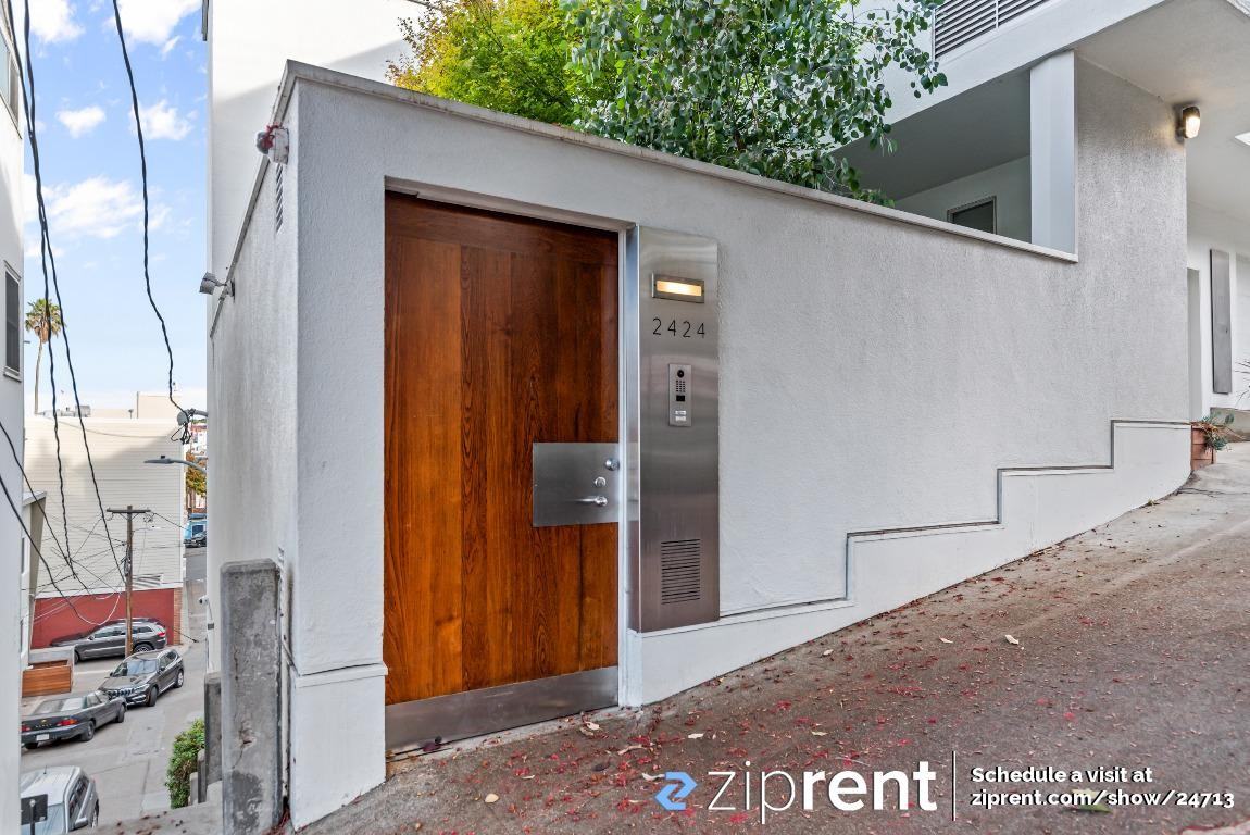 2424 Jones St - Photo 2 of 44