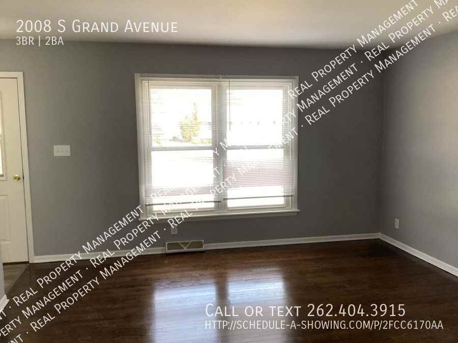2008 S Grand Ave - Photo 2 of 23