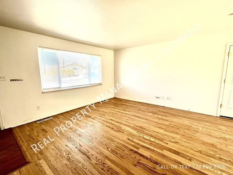 1309 Shasta Dr - Photo 2 of 19