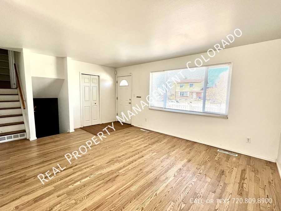 1309 Shasta Dr - Photo 3 of 19