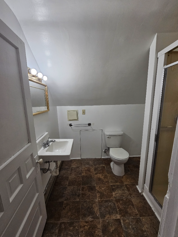 2004 Kenneth Ave #2 - Photo 3 of 8