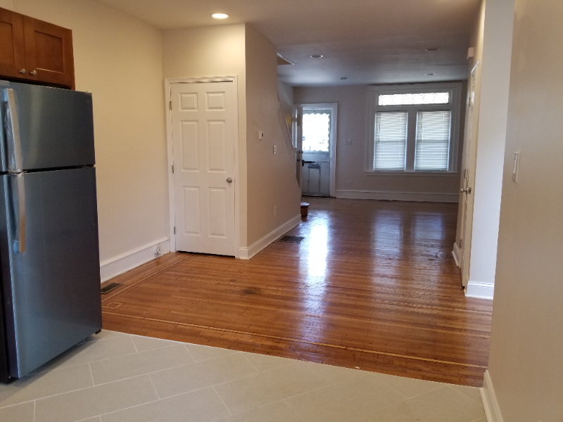 Broomall St - Photo 2 of 11