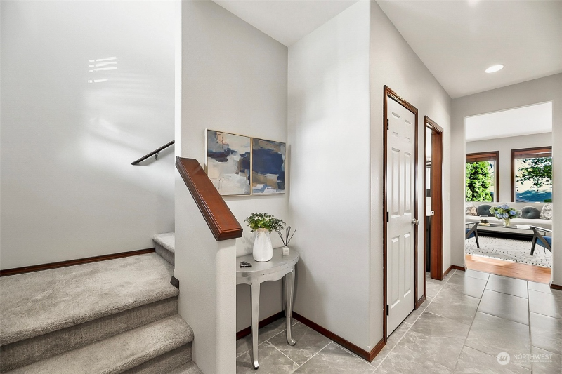 13119 26th Ave Se - Photo 3 of 33