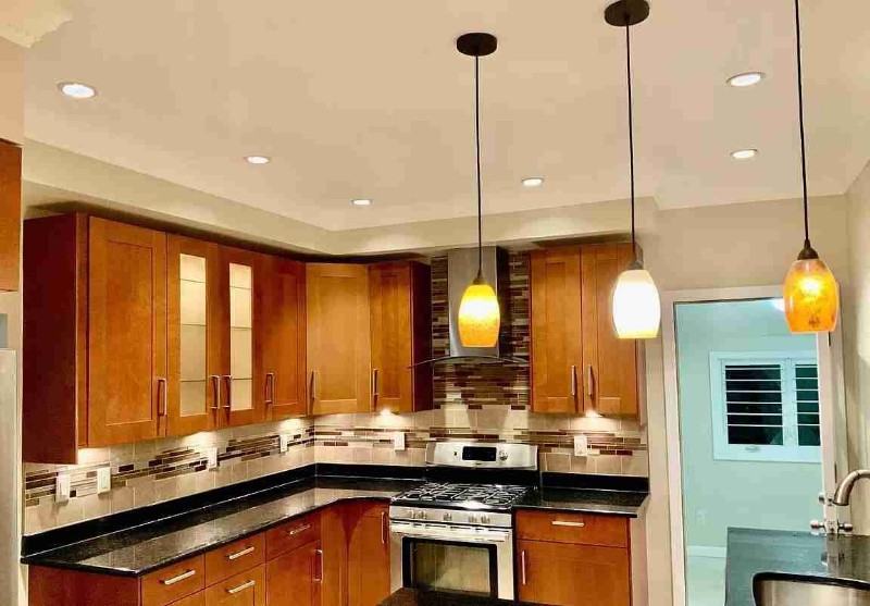 2904 Kildaire Dr - Photo 3 of 4