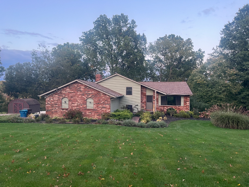 5281 Sullivan Rd - Photo 2 of 4