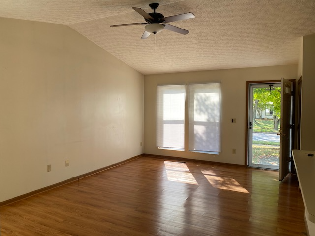 3580 Frenchpark Dr - Photo 2 of 11