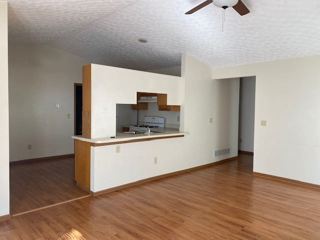 3580 Frenchpark Dr - Photo 3 of 11