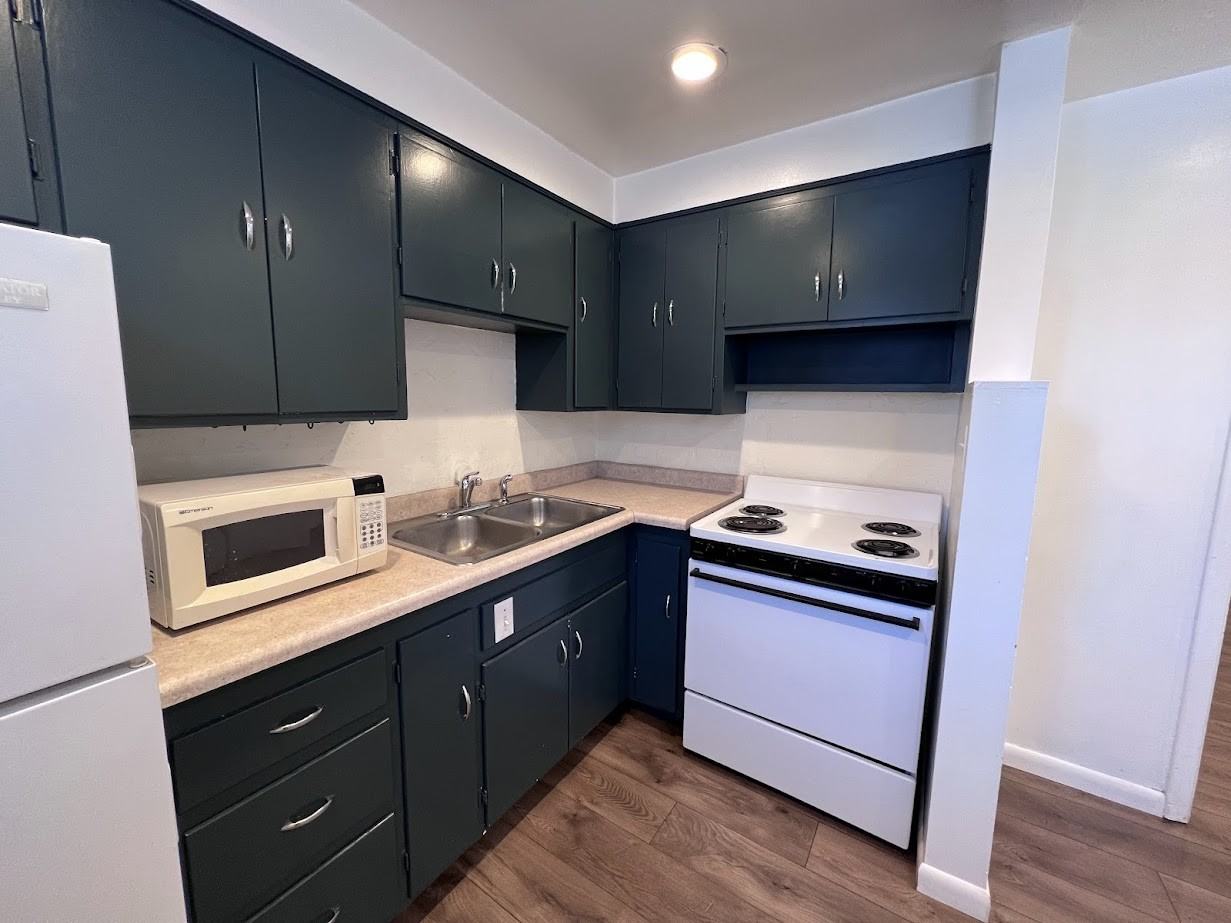 1225 E 600 S #4 - Photo 4 of 11