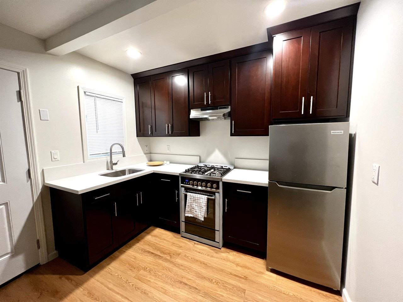 80 8th Pl #8 - Photo 3 of 7