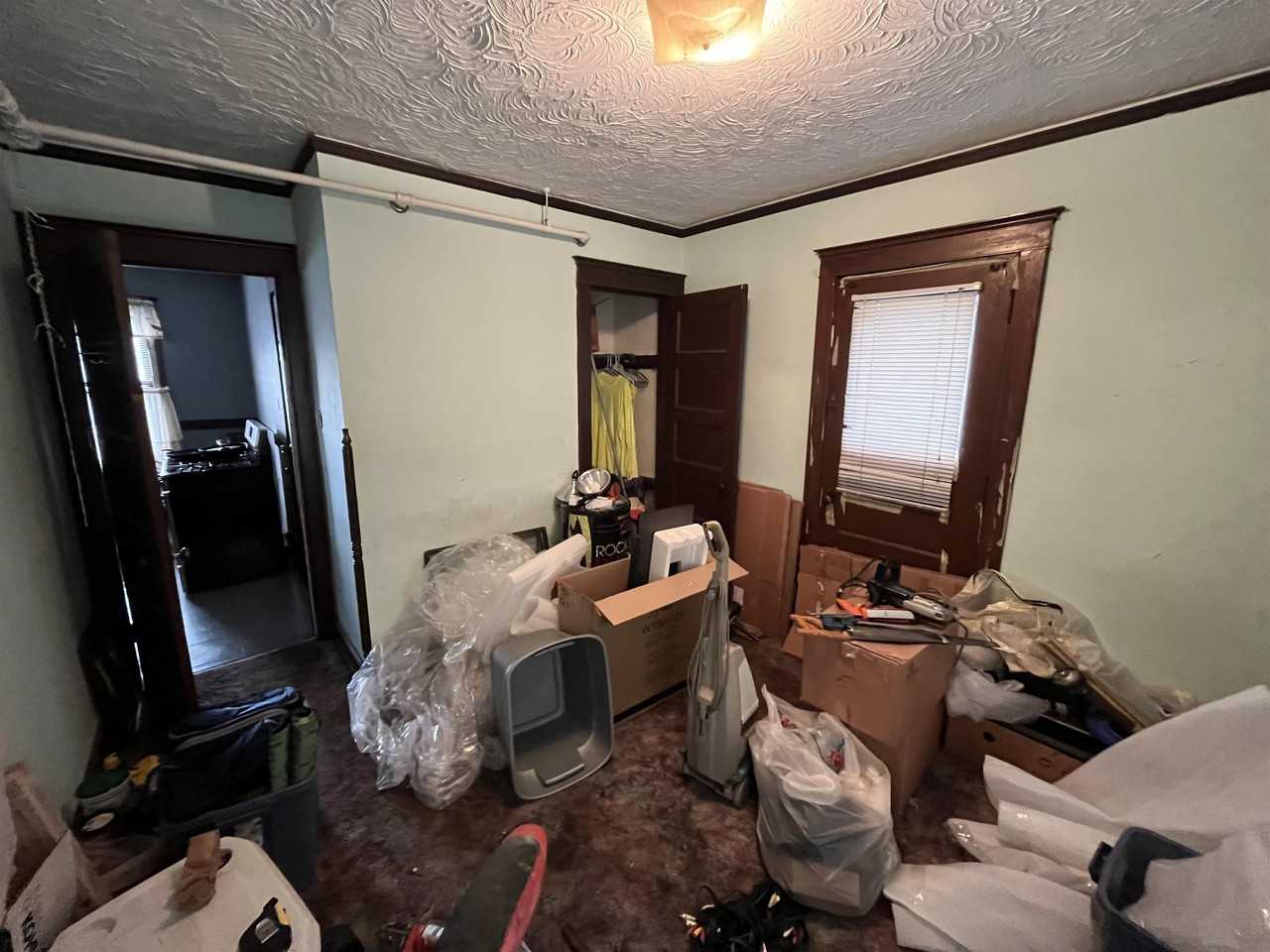 1577 S 6th St #1577UPPER - Photo 3 of 19