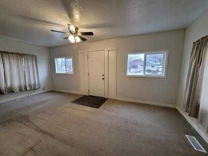 215 Locust Street - Photo 3 of 15