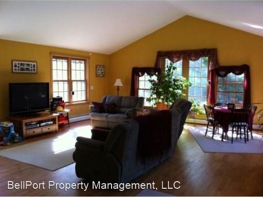 916 Sligo Rd - Photo 2 of 12