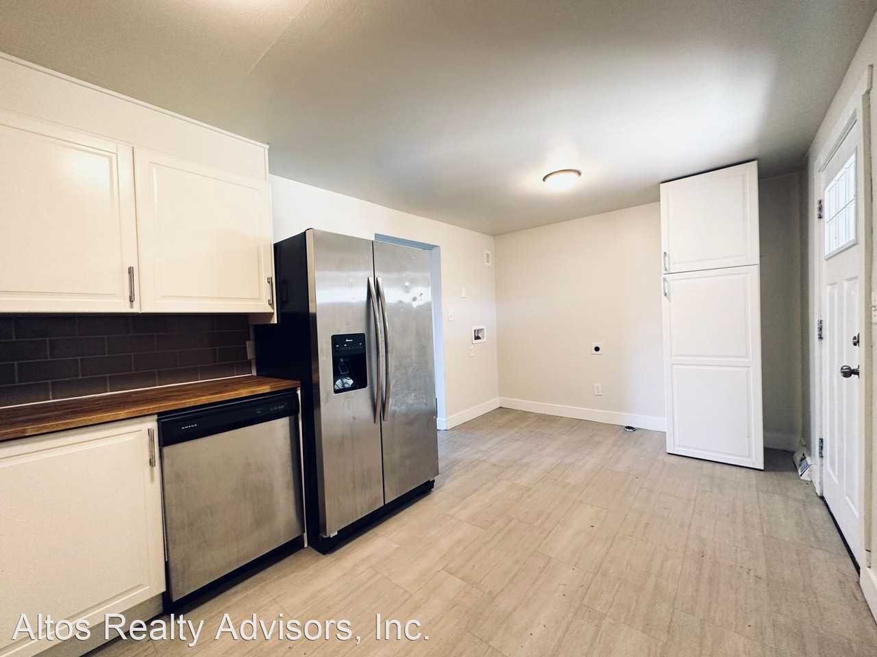 4540-4546 Everett Ct - Photo 3 of 22