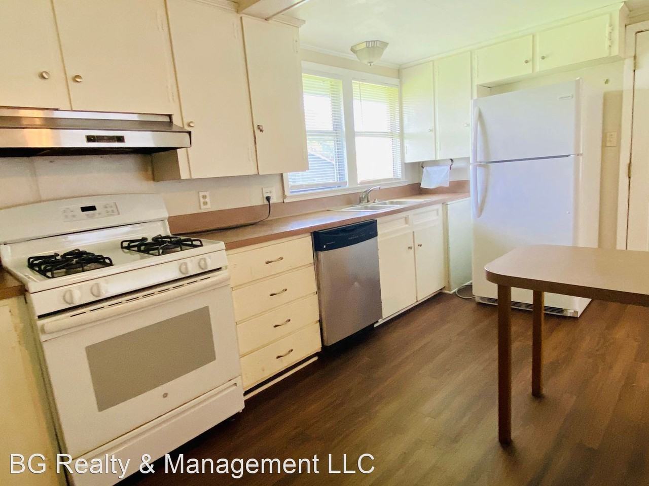 406 D Arceneaux Rd - Photo 3 of 11