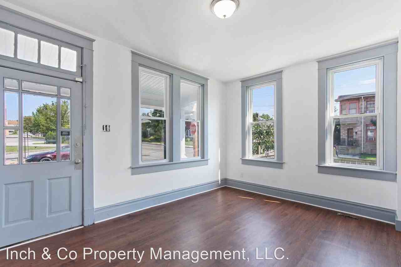 754 Mckenzie St - Photo 3 of 25