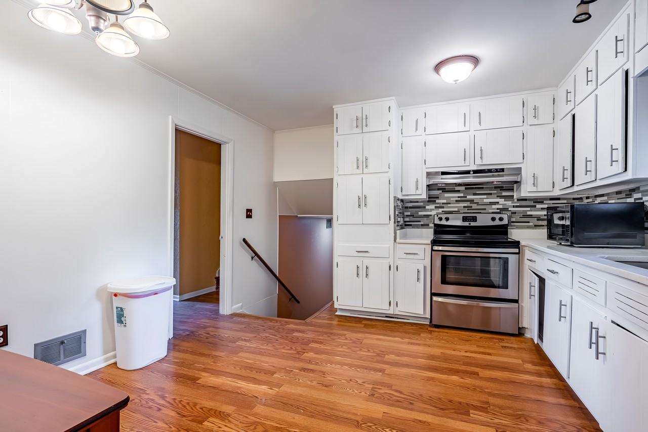 Rockcrest Ct - Photo 5 of 22