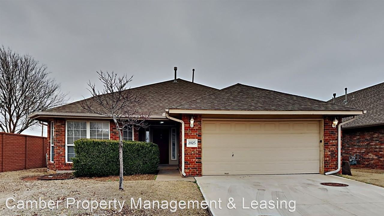 2025 Nw 176th Ter - Photo 2 of 18