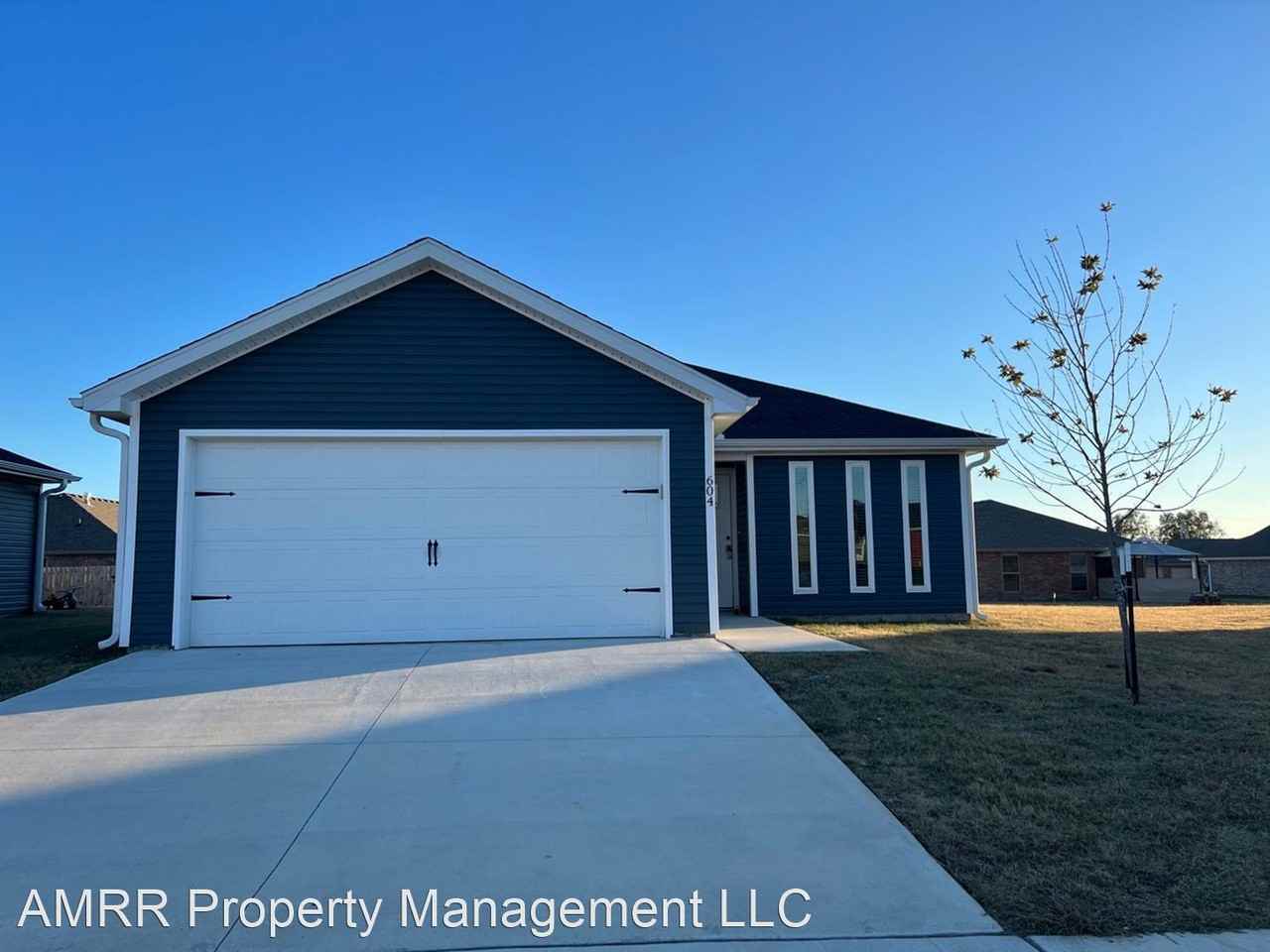 604 Short Leaf Ln - Photo 3 of 28