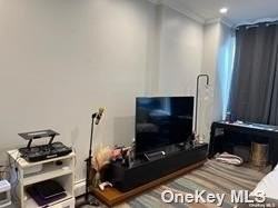 22105 Jamaica Ave - Photo 2 of 6