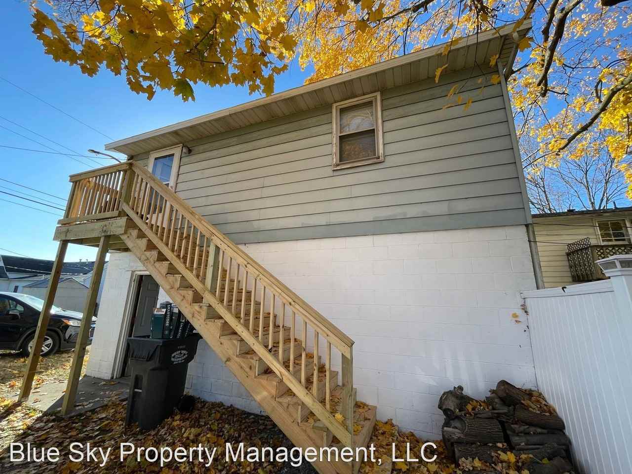 641 Green St - Photo 2 of 11