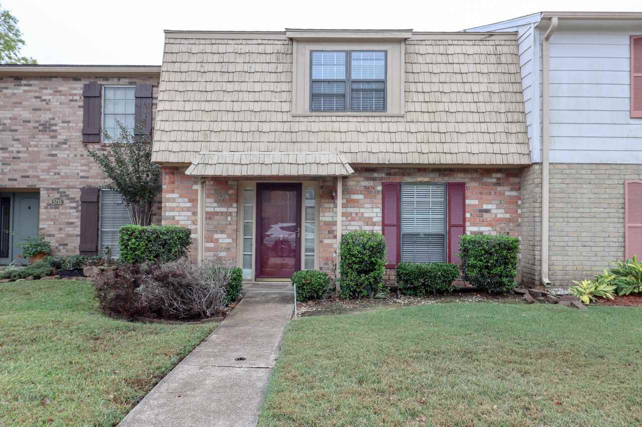 5725 Townhouse Ln, Beaumont, TX 77707 3 Bedroom House for 1,490/month
