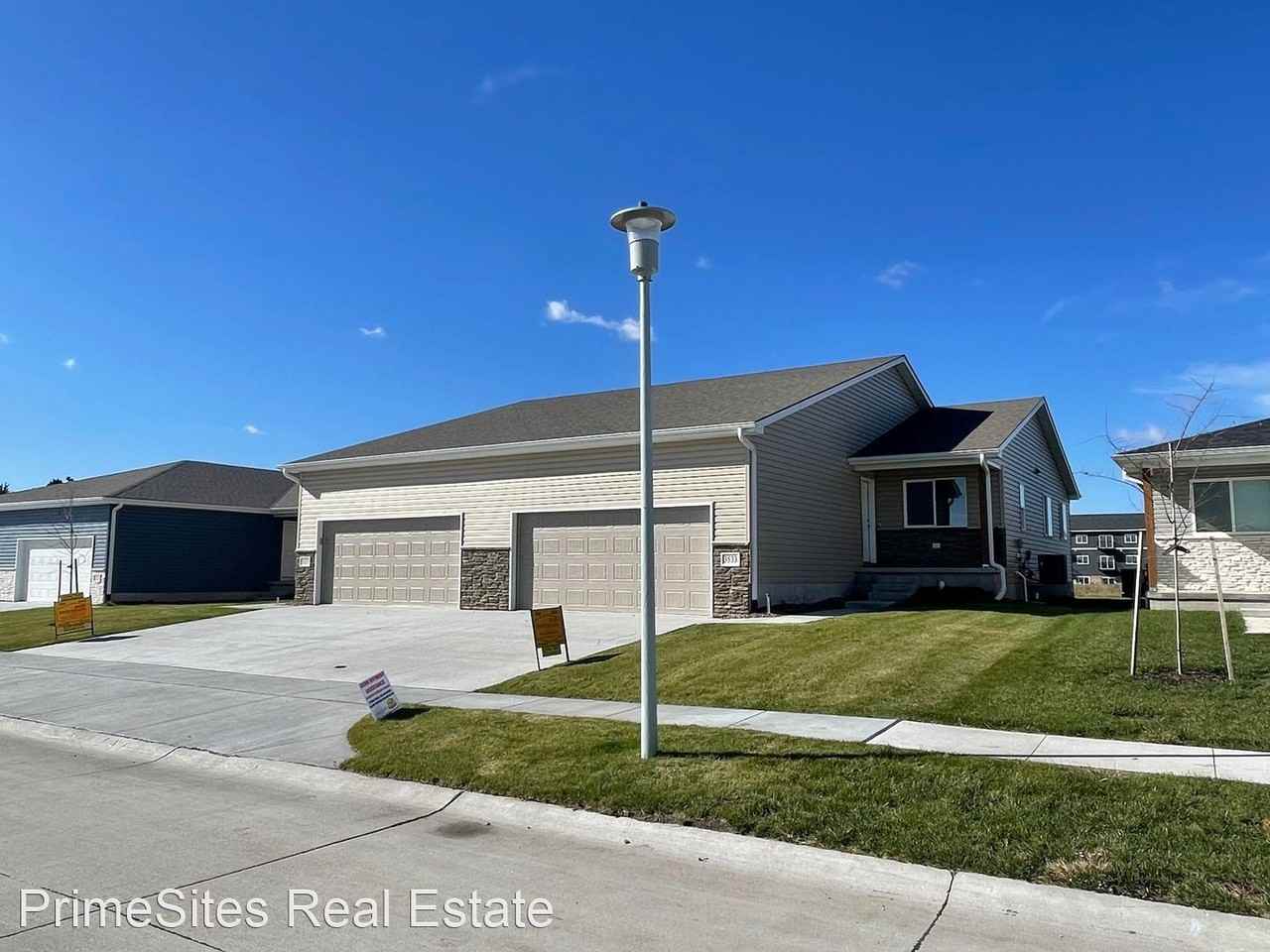3533 Little Bluestem Rd - Photo 2 of 19