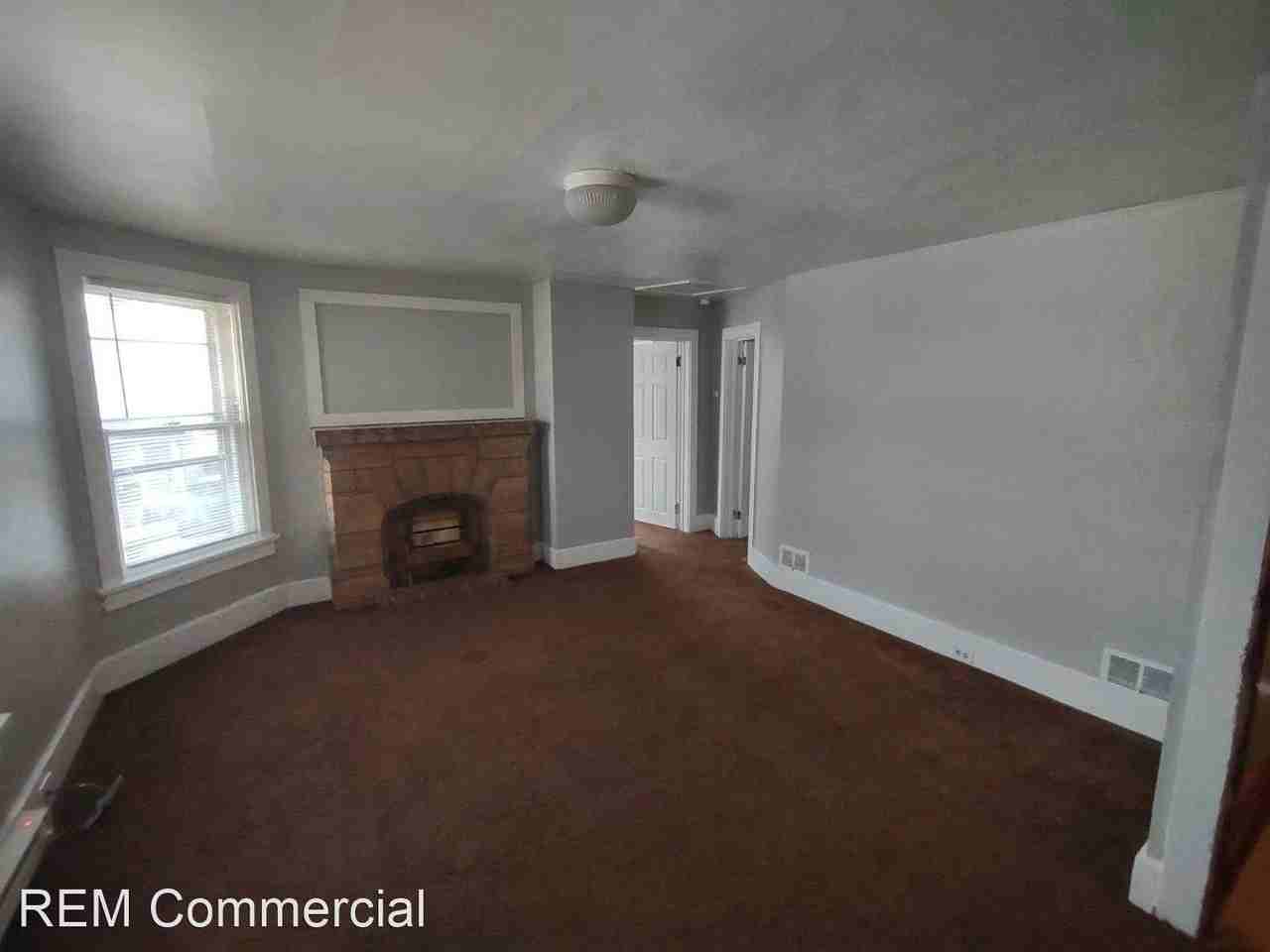 1336 W 95th St - Photo 2 of 7